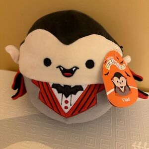 Nwt Vlad Halloween Squishmallow 7"